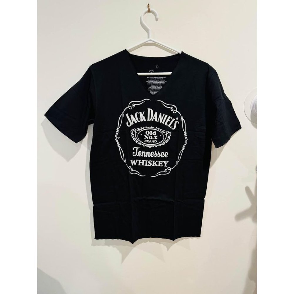 Jack Daniel V Shirt (Large)